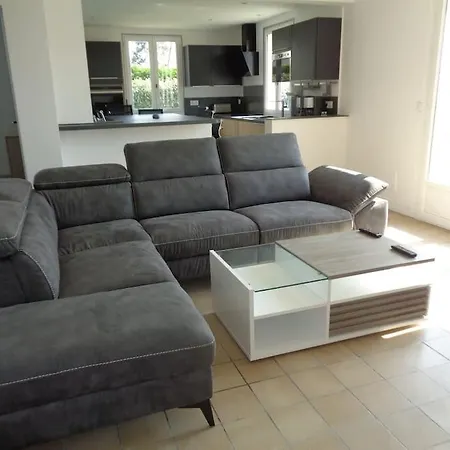 Maison Avec Terrain Clos *